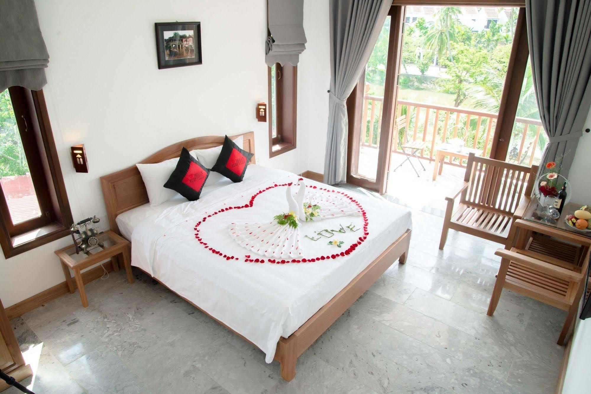 Ruby Hotel Hoi An Exterior foto